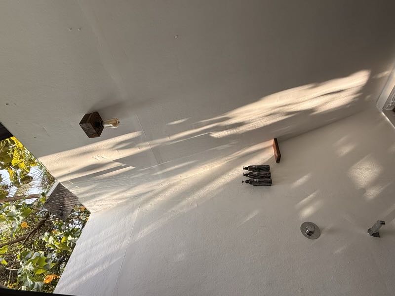 LUMA Open-sky bathroom